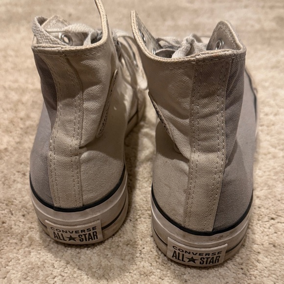 Converse High-Tops in Light Gray and Off-White - Picture 3 of 5